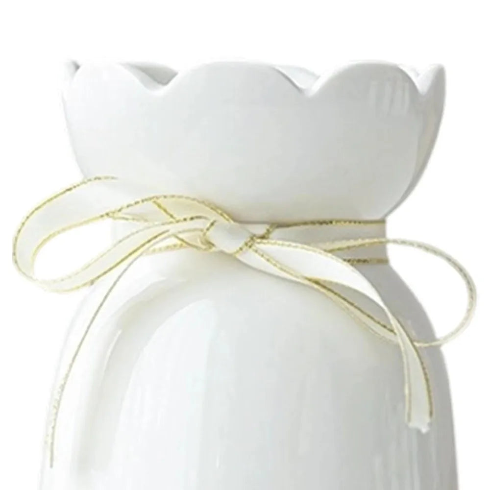 vase céramique blanc moderne poterie lisse ruban décoration intérieur simple table restaurant