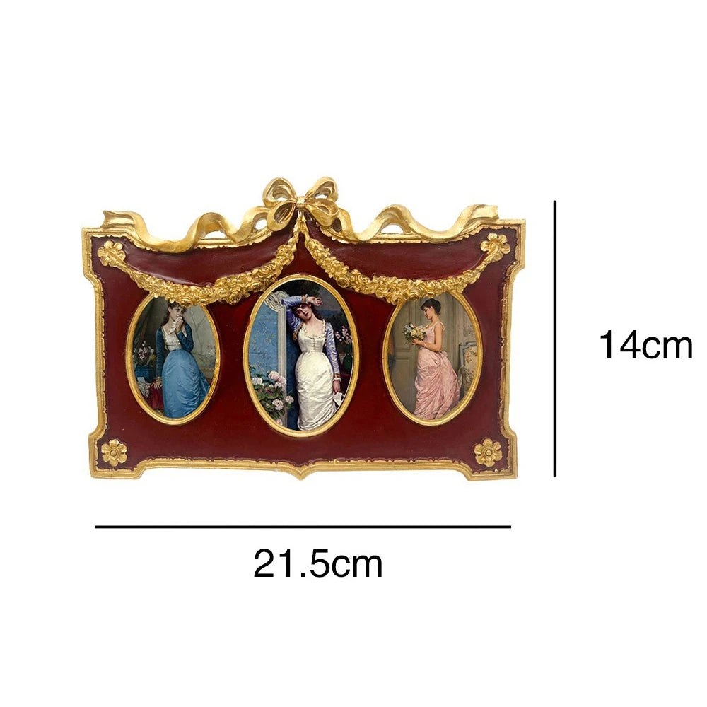 cadre photo vintage rococo décoration florale dorée marron bordure relief femmes robes xixe siècle