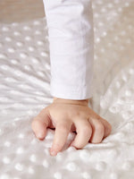 couverture bébé polyester gris rose bleu blanc boules polaire douce quatre saisons