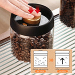 Rangement de cuisine avec pot en verre sous vide design