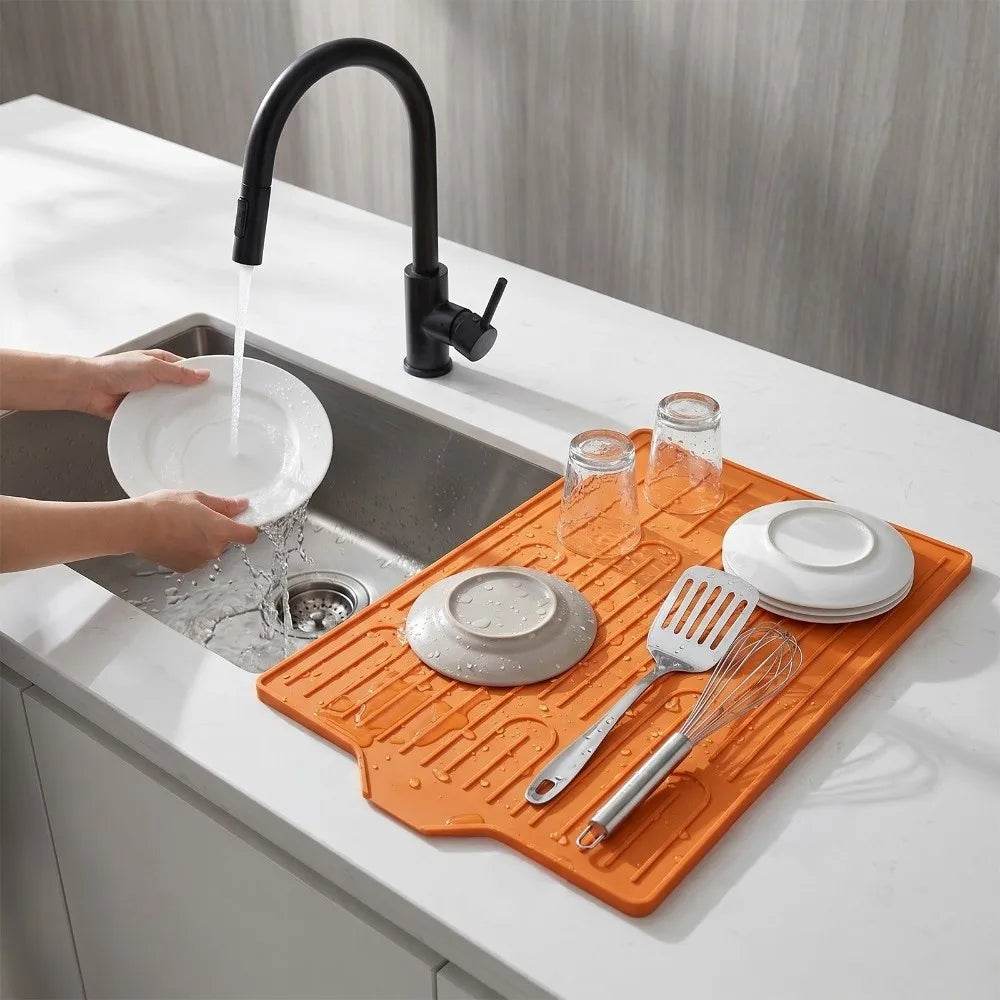 tapis cuisine orange gris vert rayures horizontales moderne antidérapant drainage évier silicone flexible