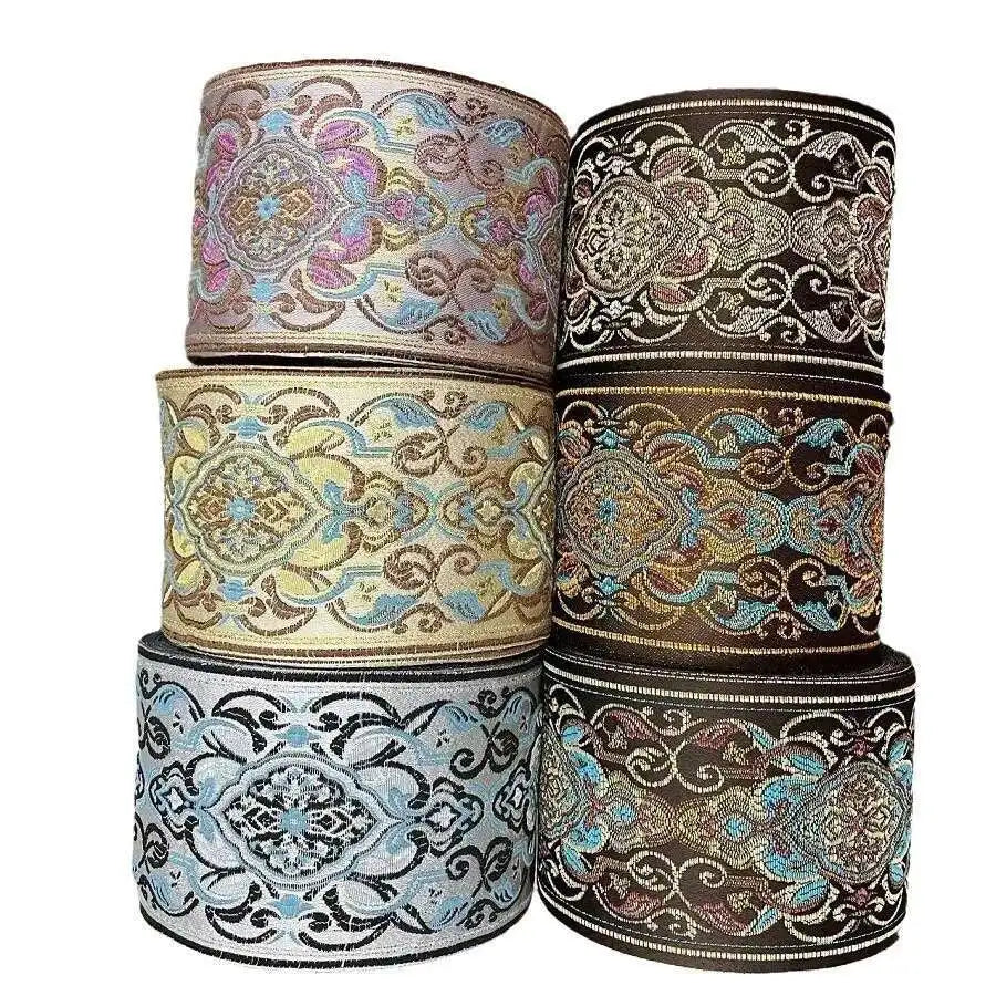 ruban brodé motif floral complexe élégant polyester coton bleu noir doré rose vert opaque