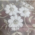 rideau tulle blanc beige broderie florale dentelle transparent classique salon chambre décoration