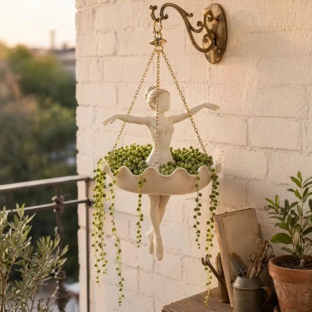 statue suspendue ballerine classique vintage plante suspendue chaînes dorées opacité
