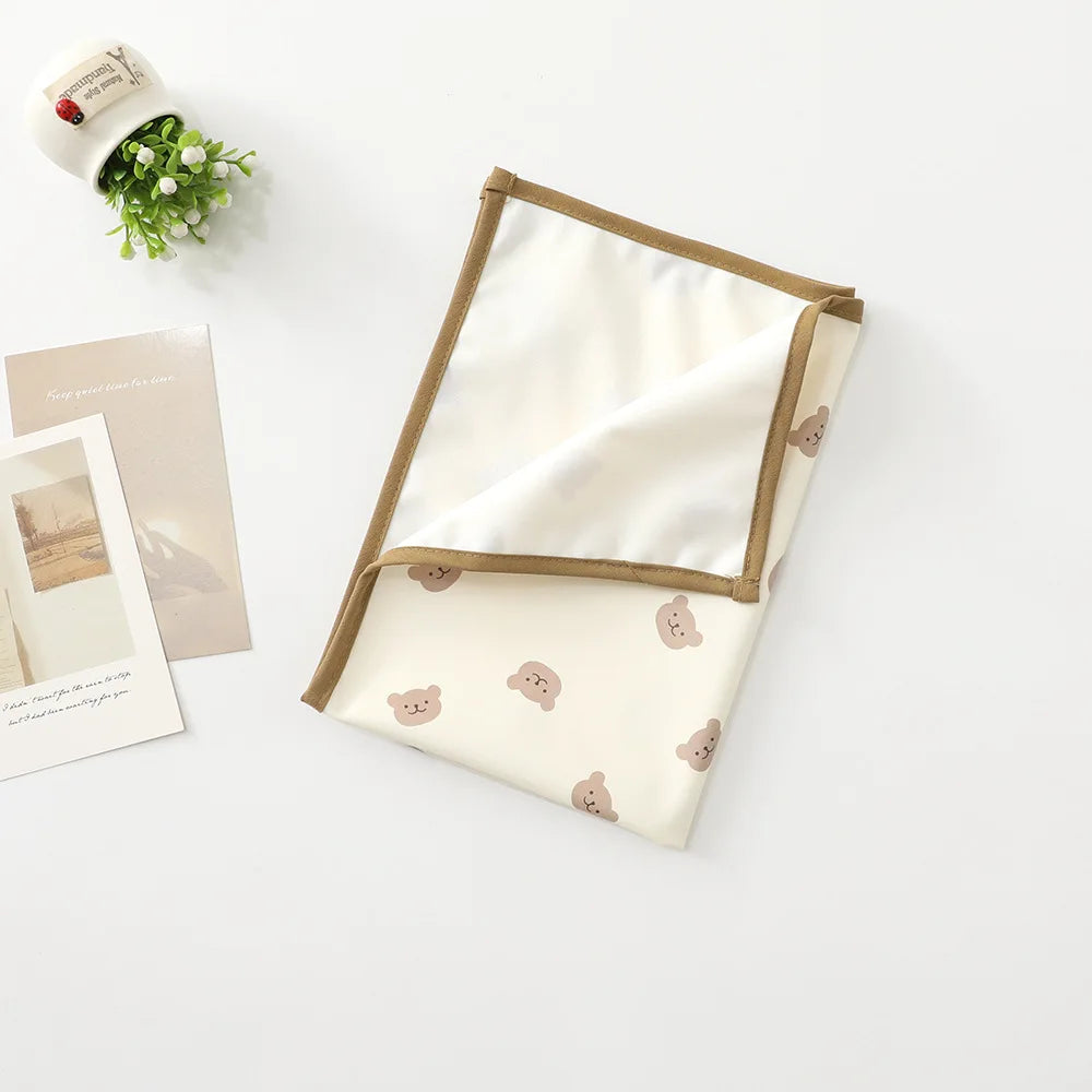 tapis bébé imperméable anti fuite lavable animaux motifs modernes serviettes pliables pochette