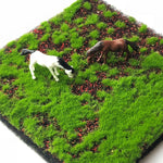 tapis artificiel vert pelucheux moderne décoration extérieure anniversaire exposition bricolage deux poupées chevaux