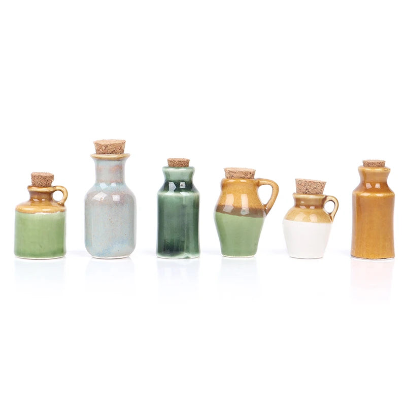 bouteilles vintage céramique bouchons liège vert beige gris clair mat brillant opaques jouet cuisine
