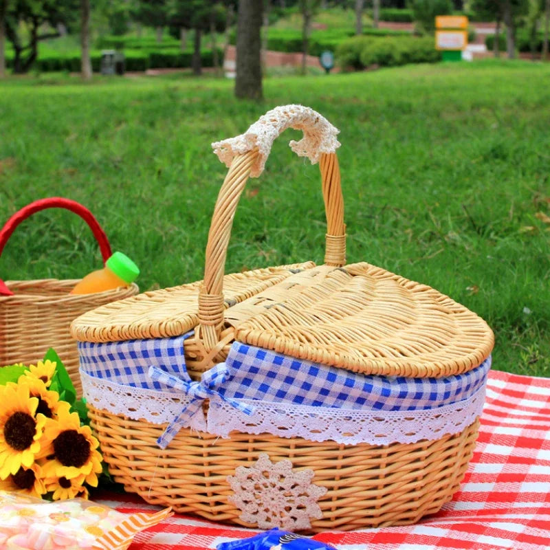 panier pique nique osier rustique poignees decorations fleurs ruban vichy rouge
