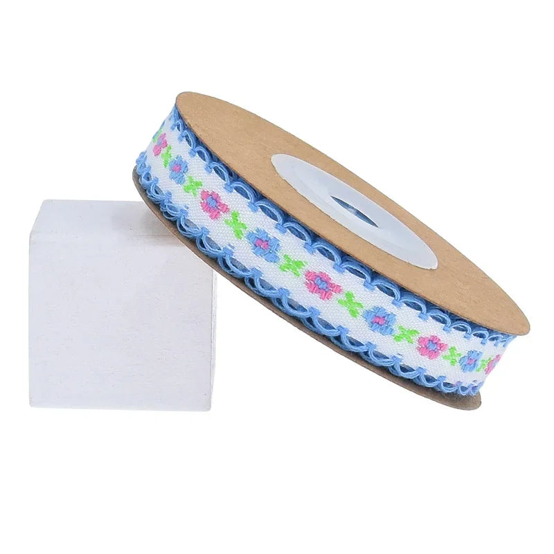 ruban décoratif fleuri vintage blanc noir bleu rose jaune simple complexe bordure dentelée polyester