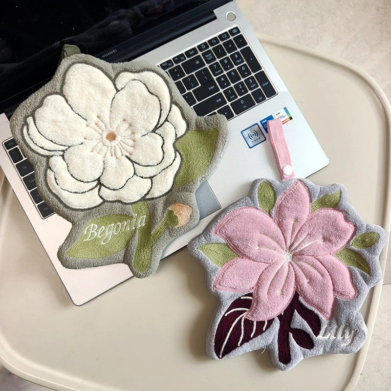 protège laptop fleurs brodées doux moelleux magnolia begonia flower violet rose vert blanc gris