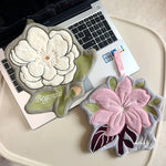 protège laptop fleurs brodées doux moelleux magnolia begonia flower violet rose vert blanc gris