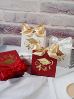 boîtes cadeaux blanc rouge ruban satiné graduation cap classique 100 pièces opaques festives anniversaire