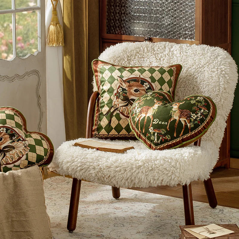 housse velours cerf motif floral farmhouse deco verte marron beige carré 45cm