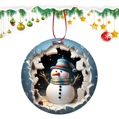 Ornements de Noël en bois couleur saphir profond suspendus sur un arbre