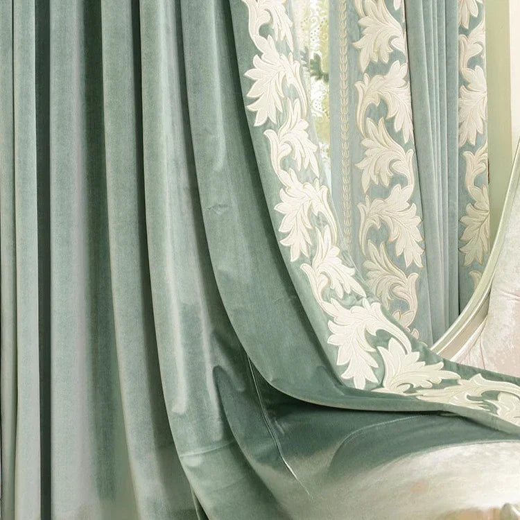 rideau velours vert clair broderie florale élégant classique moderne fenêtre salon maison luxe
