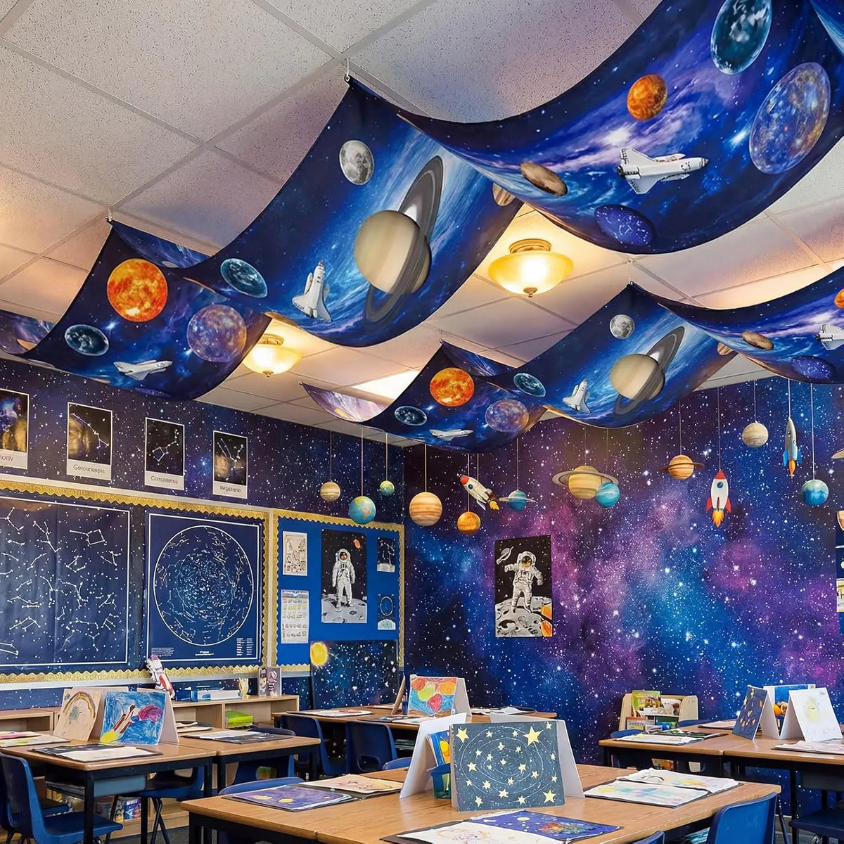 décoration fête anniversaire espace planètes soleil vaisseau spatial astronautes étoiles toile fond educatifintérieur