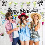 guirlande lettres multicolore happy birthday motifs cocktails nœuds fête enfant cursive suspendue brilles