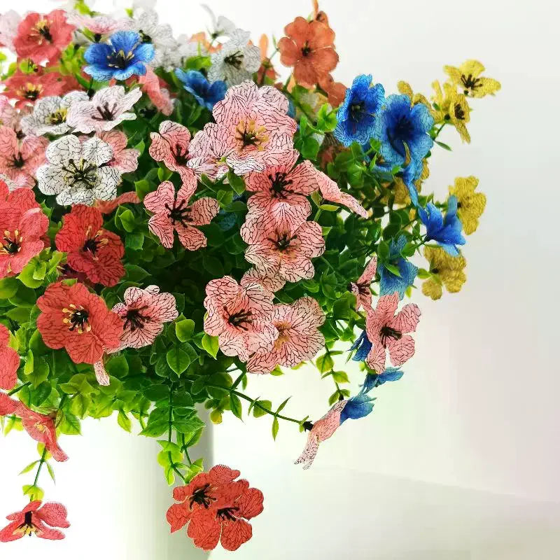 décoration intérieure moderne bouquet artificiel violet fleurs simples feuilles vertes polyester