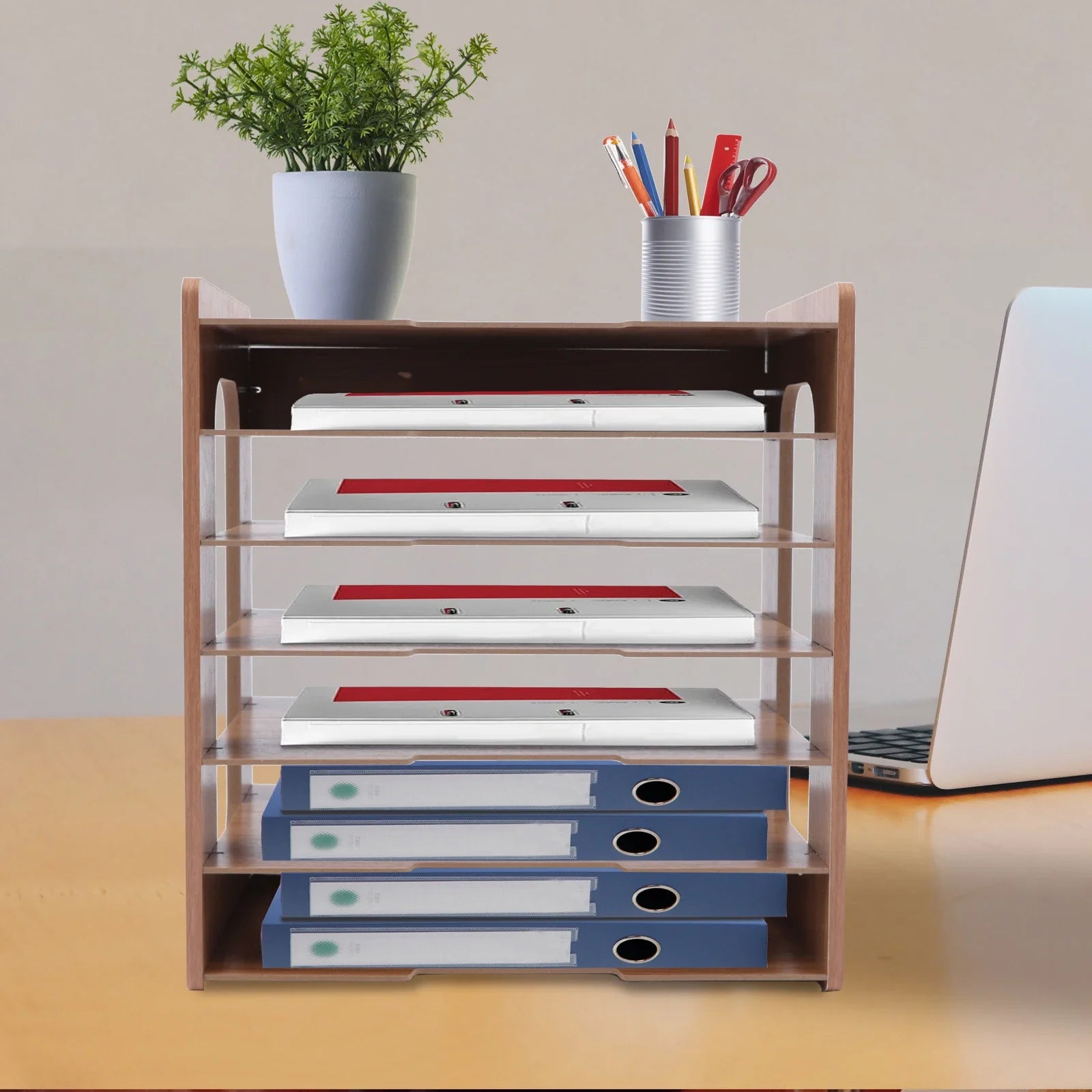 Vue de côté de l'organisateur avec documents A4 rangés