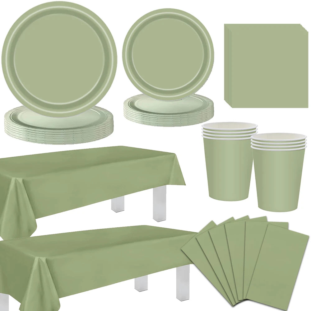 assiettes papier vert clair enfant gobelets serviettes nappe fête anniversaire noel minimaliste moderne