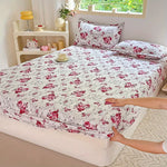 drap lit imprimé fleurs stylisées moderne blanc vert rouge beige confortable lit chambre coucher