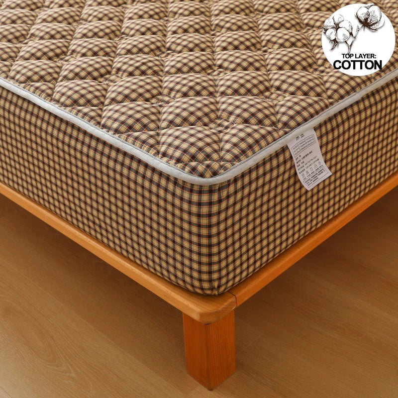 housse matelas matelassée antiallergique antibactérie marron beige gris carreaux tissu coton élastique