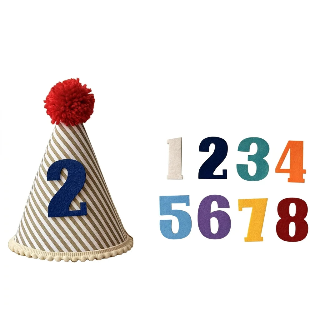 chapeau anniversaire enfant rayures pompon chiffres decoratif festif adhésif blanc marron bleu orange