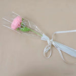bouquet fleurs tricotées rouge jaune rose vert blanc anniversaire mariage décoration intérieure artisanal creative