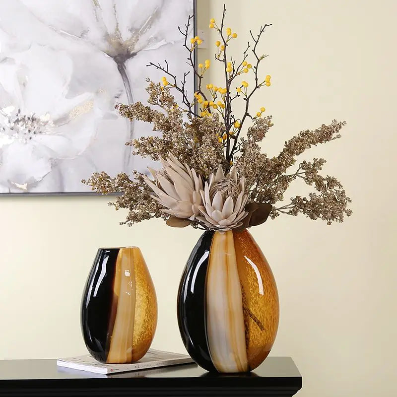 vase verre moderne couleur noir marron doré beige orangé motifs rayés élégants fleurs artificiellesbranches