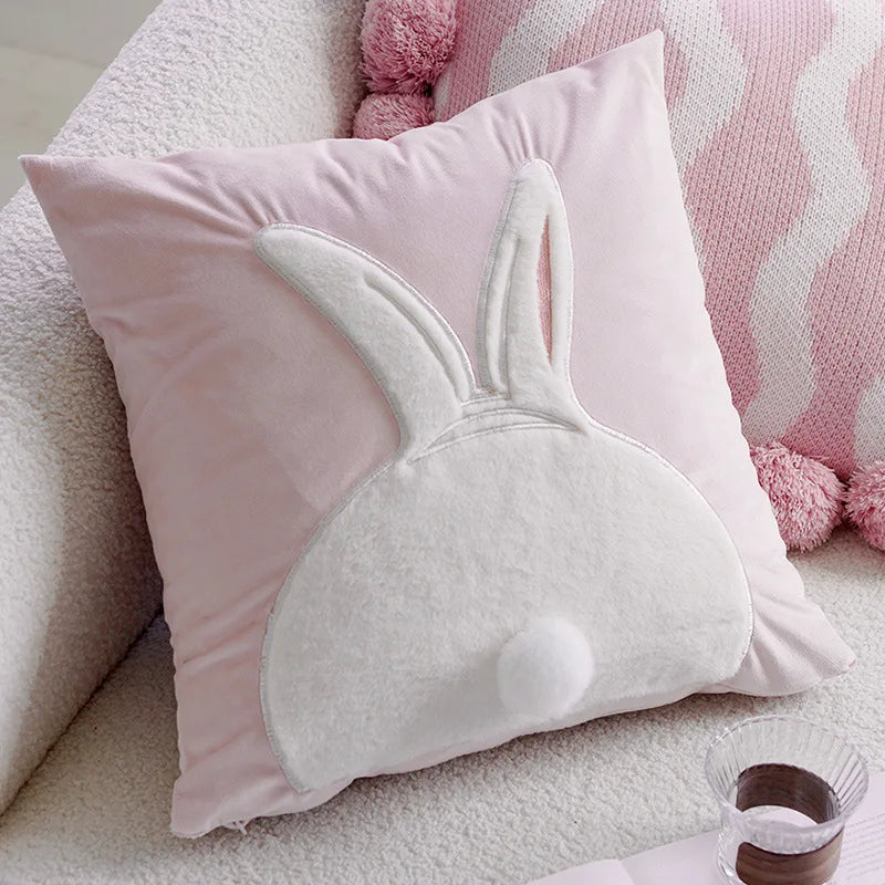 housse coussin forme lapin rose velours rayures blanches animal compagnie doux confortable décoration maison