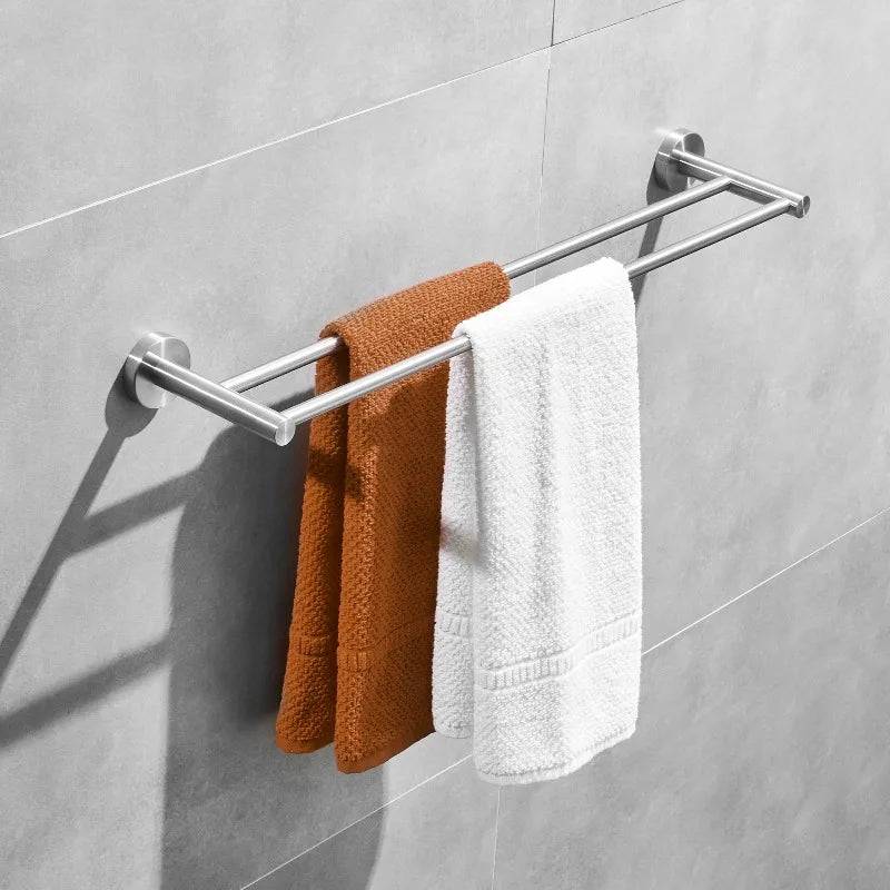 accessoires salle bain acier inoxydable finition brossée moderne porte serviettes porte rouleau papier toilette