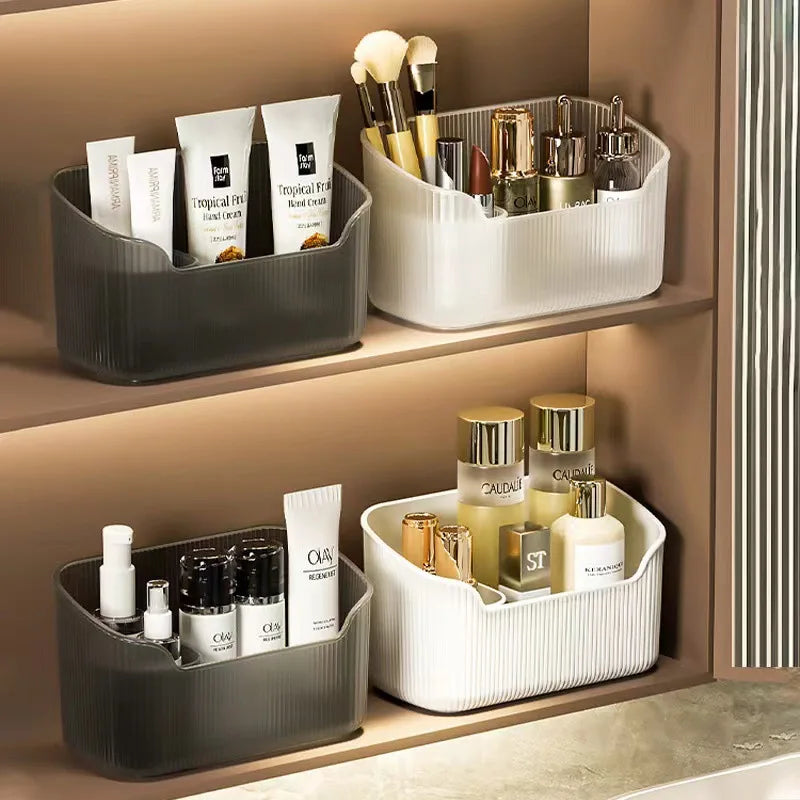 organisateur blanc moderne rangement maquillage cosmétiques flacons crèmes soins skincare toilettage ITEMS ORDERLY