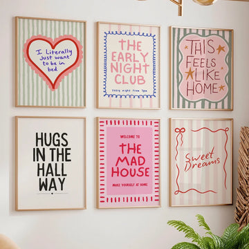 affiches modernes rayures vertes roses textes inspirants cadres bois minimalistes