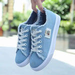 chaussures plates femmes toile bleu clair franges décontractées lacets blanc noir casual