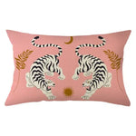 coussin rectangulaire polyester motif géométrique moderne beige orange noir blanc respectueux environnement qualité maison