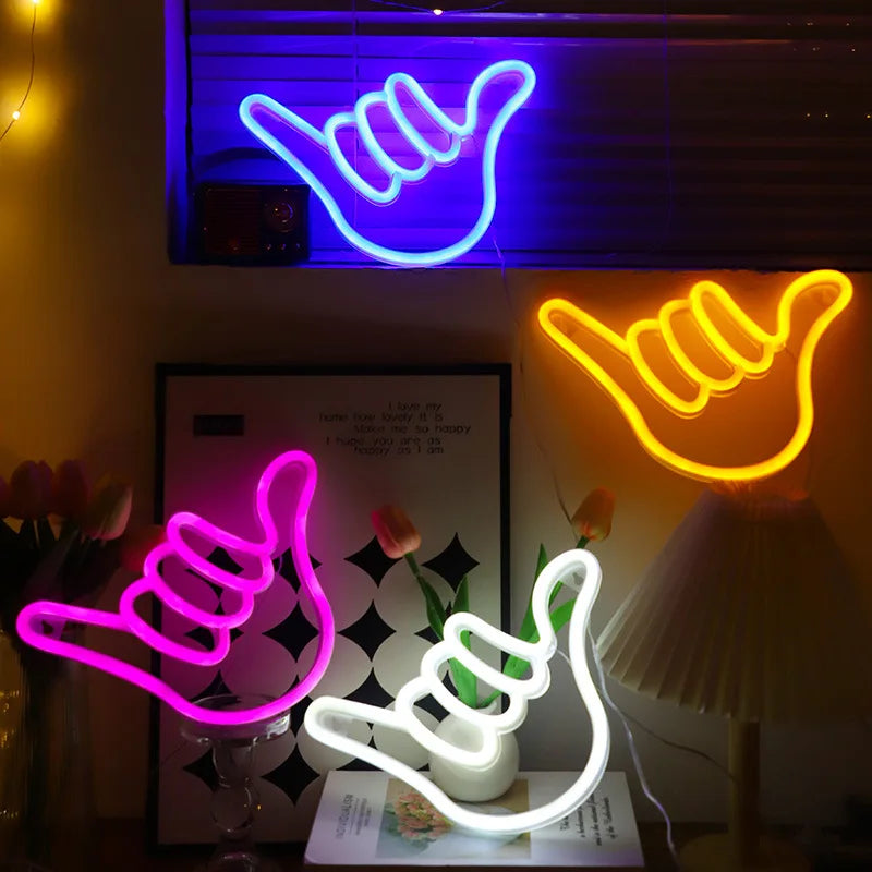 néons artistiques LED couleur rose bleu décoration chambre moderne