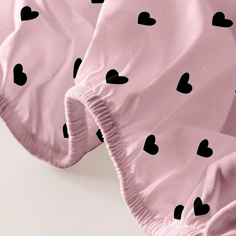 drap plat rose clair motif coeurs noirs moderne literie taille 120x200cm polyester