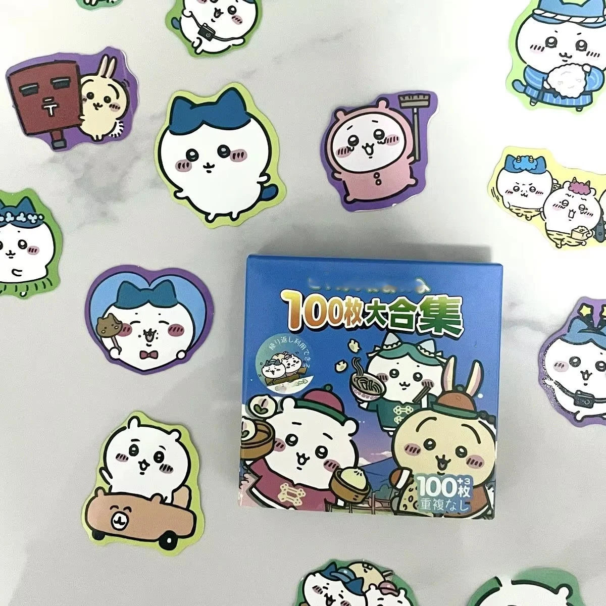 sticker kawaii mignon enfantin boîte stickers motifs personnages couleurs bleu rose blanc jaune vert