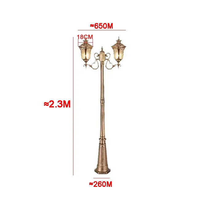 lampadaire extérieur or noir verre translucide vintage élégant détails sculptés deux lampes abat jours