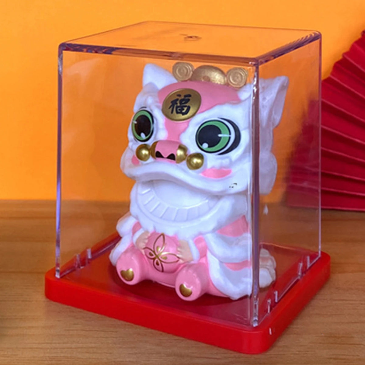 statue chat porte bonheur traditionnel japonais fleurs cerisier rubans clochettes dorées nouvelle année