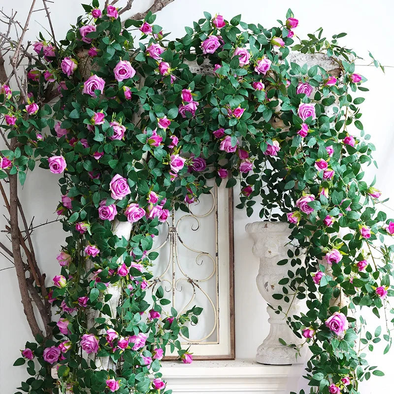 guirlande fleurs artificielles roses feuilles vertes extérieur accrochage naturelle rustique