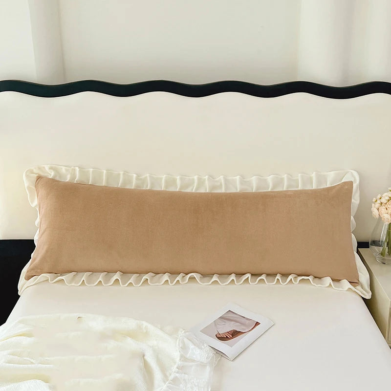 taies d'oreiller longues velours volants moderne vert gris beige violet lit chambre coucher couple