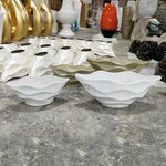 bassin decoratif moderne blanc beige ondule texture brillante vase decoratif simple