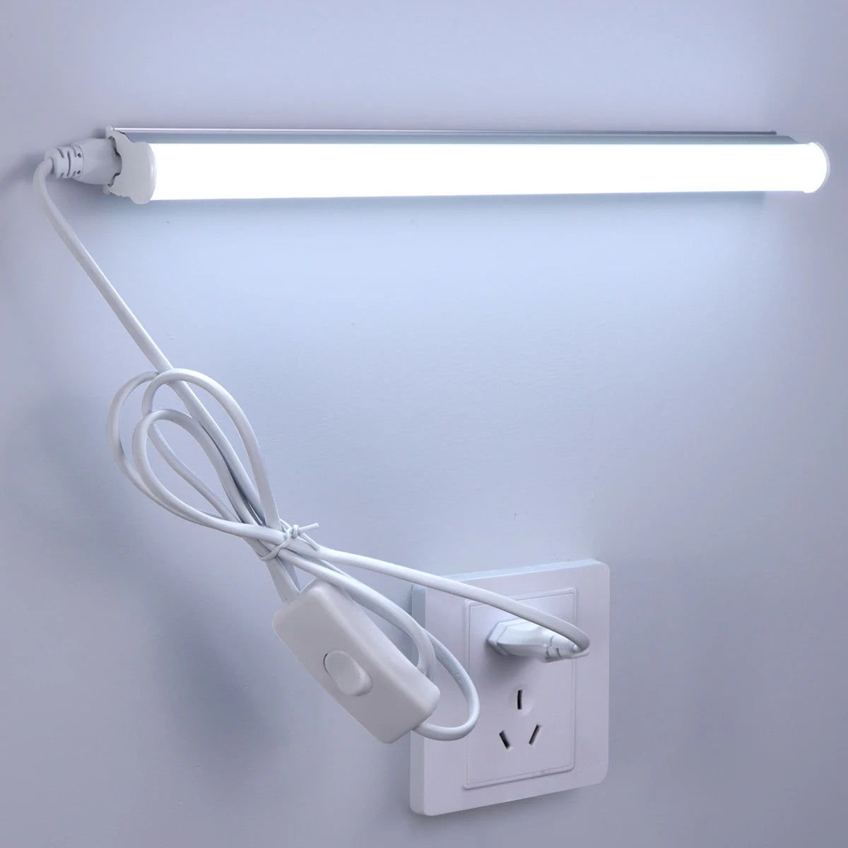 tube led blanc moderne 50cm interrupteur câble électrique opacité lisse aluminium chambre cuisine entrée