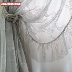 rideau gris semi transparent brodé fleurs classique fenêtre française polyester