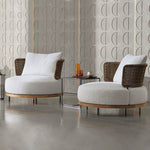 canapé jardin deux places tissu beige bois marron coussins blancs moderne pieds métalliques noirs