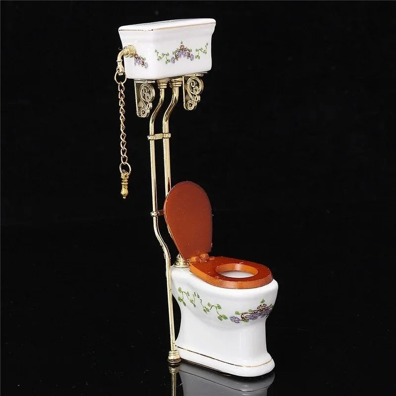 miniature toilette vintage porcelaine fleurs blanc or marron chaine bouton déclenchement chaise couvercle decoration