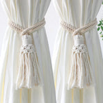 rideau polonais boho blanc rayures jaunes bois pompons adhésif coton moderne