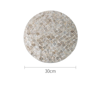 assiettes rondes mosaïque moderne blanc gris verte décoration table haut gamme motifs géométriques