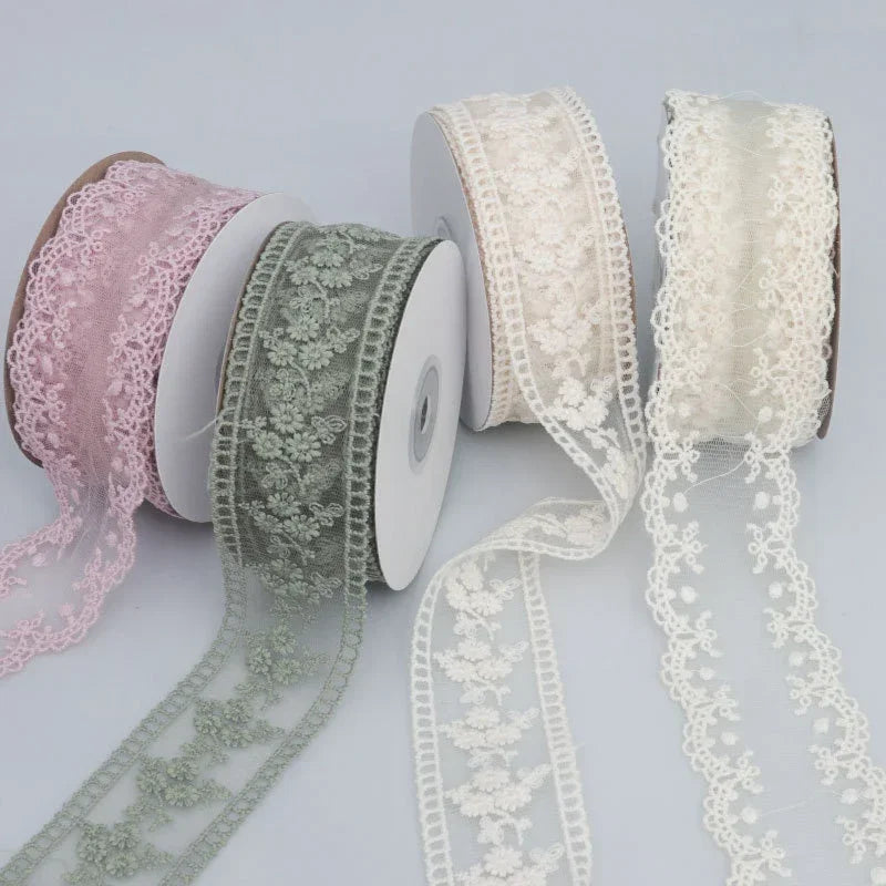 rubans dentelle fleurs vert clair rose pâle blanc vintage romantique polyester artisanat cheveux